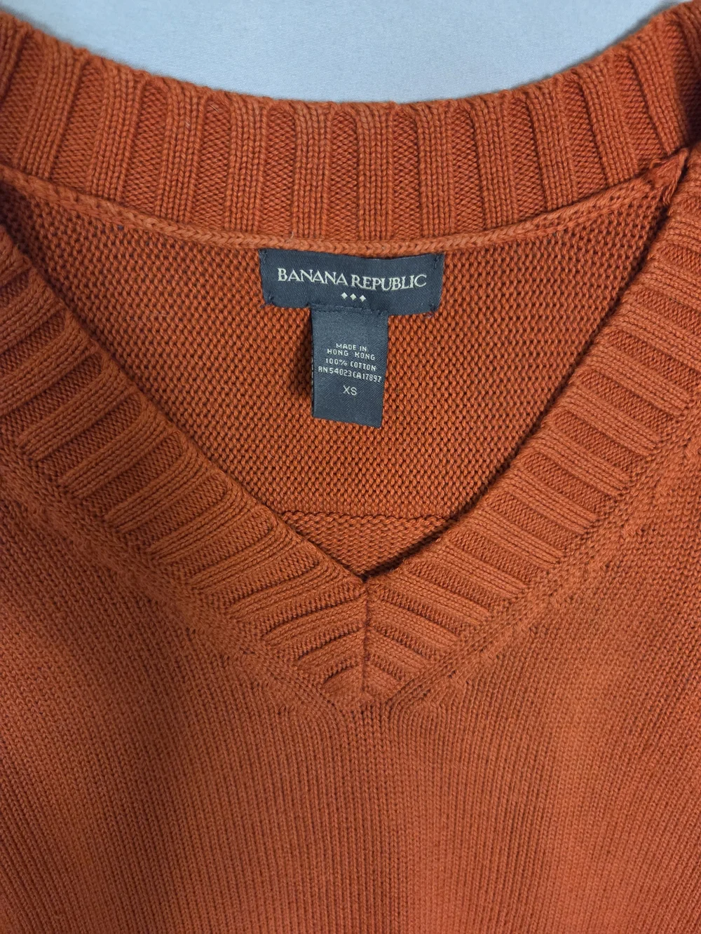 Banana Republic 100% Cotton Orange V-Neck Sweater XS